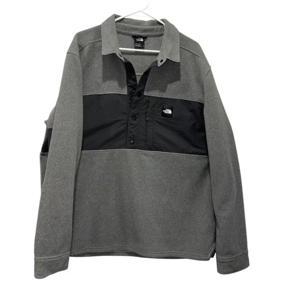 The North Face type sweater